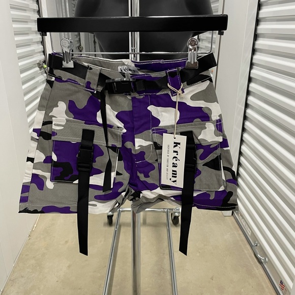 Shorts - Picture 2 of 2